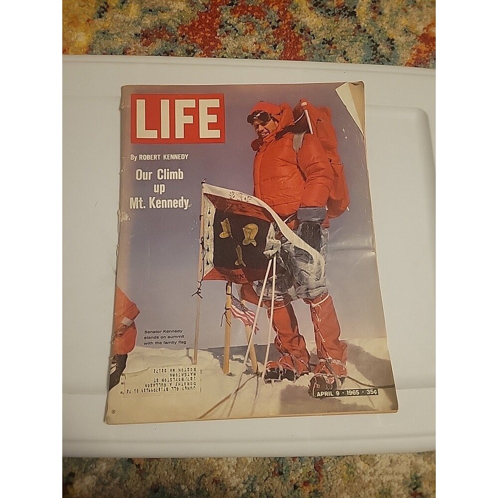 LIFE MAGAZINE COMPLETE April 9 1965 Ski Climb Bobby Kennedy Cover Vintage Cars